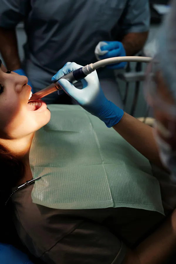 unique-smile-implantes-dentários-03