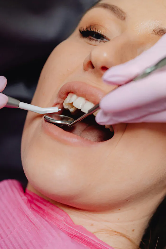 unique-smile-implantes-dentários-03